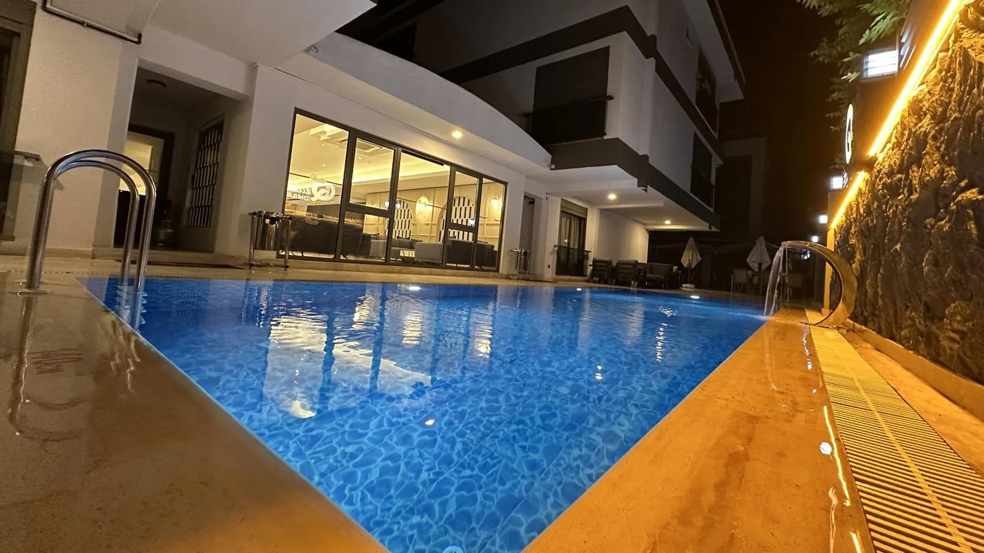 Quality Gold Suite Hotel Antalya