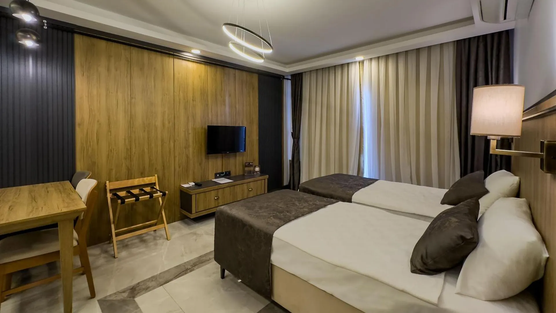 Quality Gold Suite Hotel Antalya