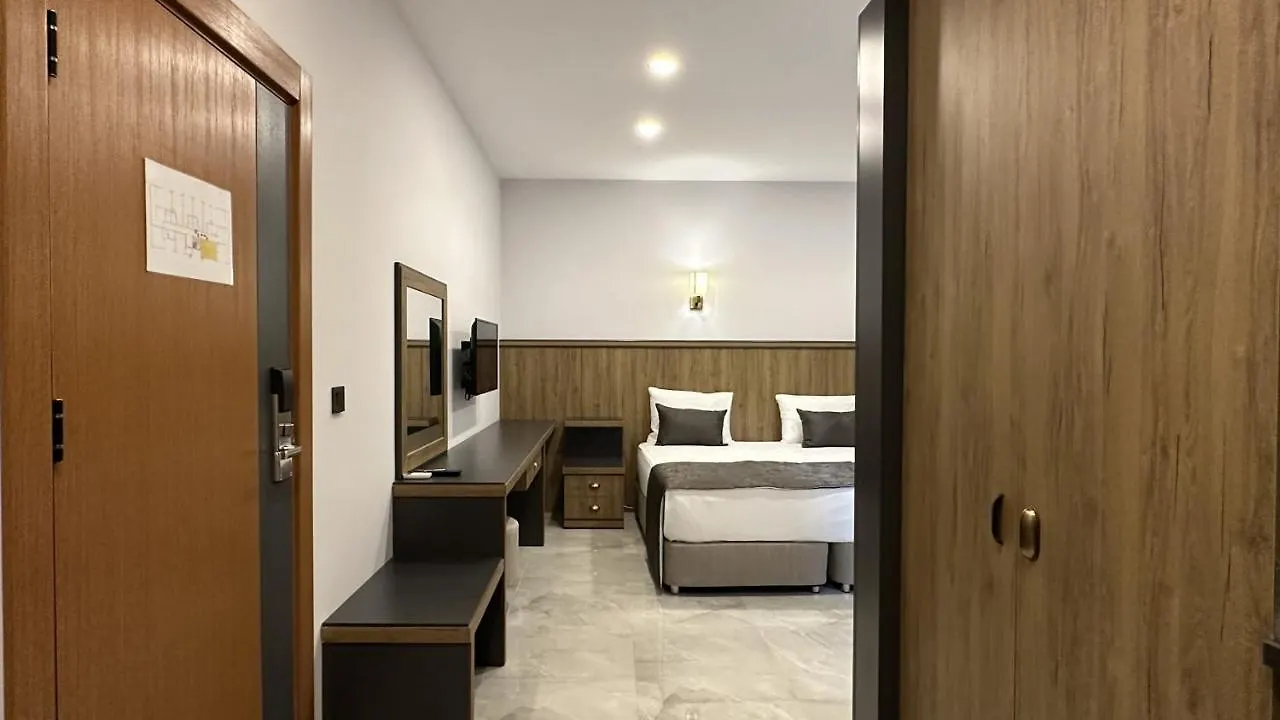 Quality Gold Suite Hotel Antalya