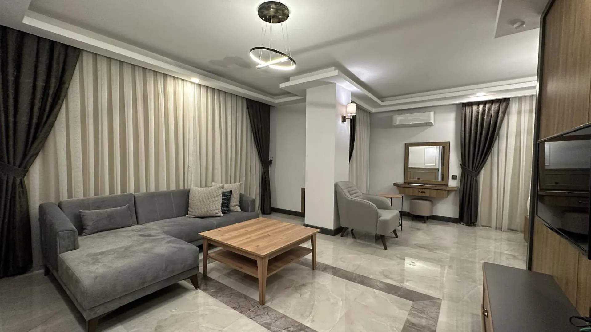 Quality Gold Suite Hotel Antalya Turcja
